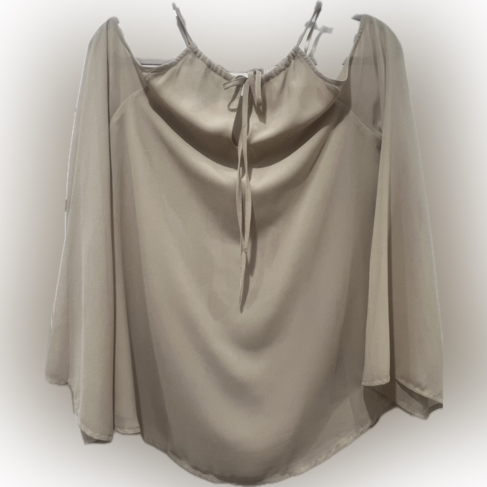 Wrap-Front Open Shoulder - Picture 6 of 10